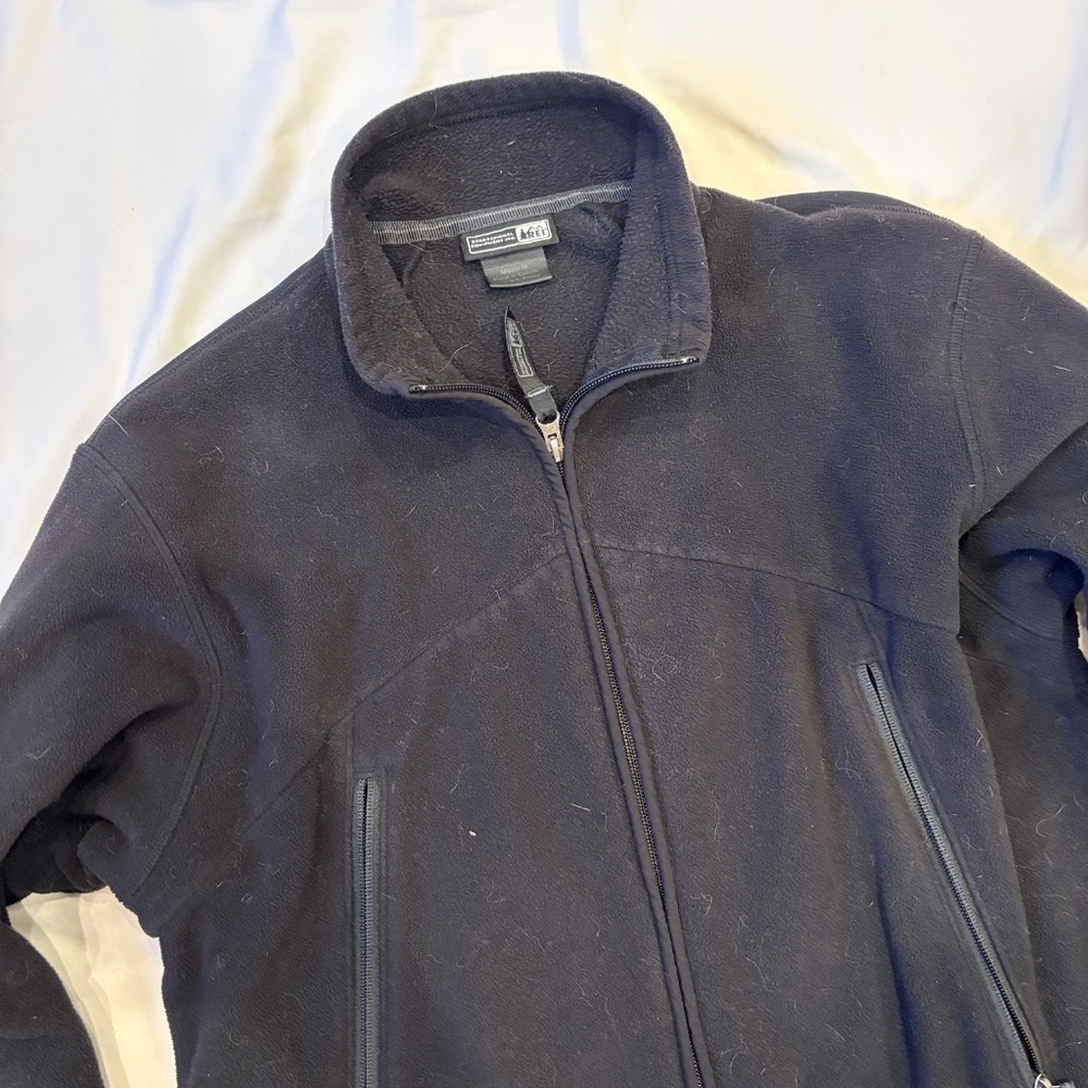 REI Men’s Full Zip Fleece Jacket Black‎ Size Medium – Outdoor Hiking Layer